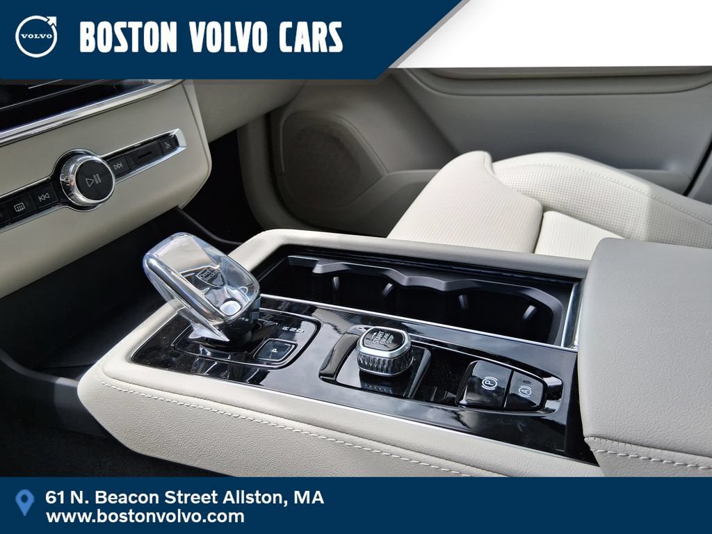 New 2026 Volvo XC90 B6 Ultra w/ Protection Package Premier AWD/4WD image 10