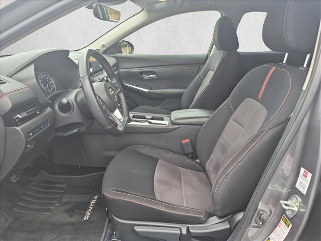 Used 2023 Nissan Sentra SR w/ Midnight Edition Package FWD image 15