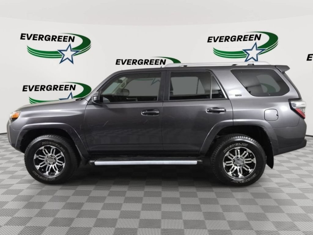 Used 2016 Toyota 4Runner SR5 AWD/4WD image 2