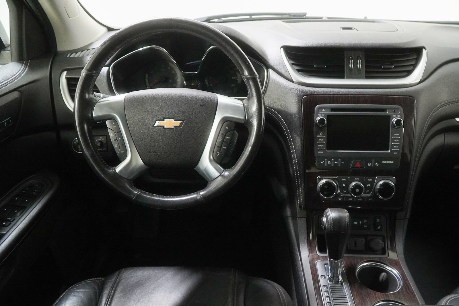 Used 2016 Chevrolet Traverse LTZ w/ LPO, 'HIT The Road' Package AWD/4WD image 23