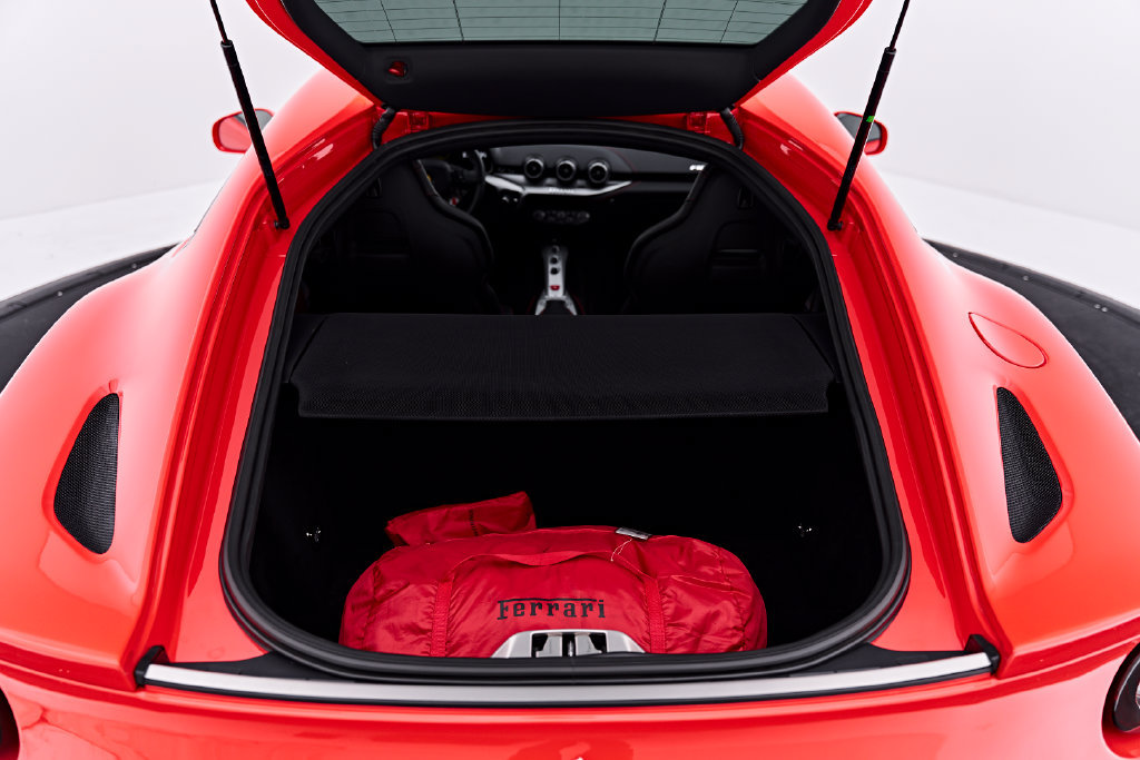 Used 2016 Ferrari F12 Berlinetta RWD image 32