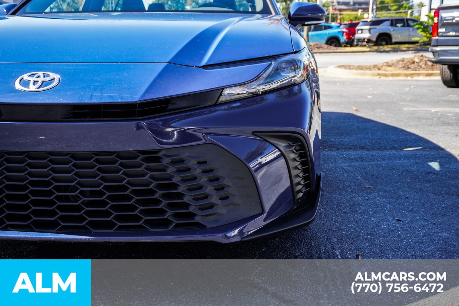 Used 2025 Toyota Camry SE image 18