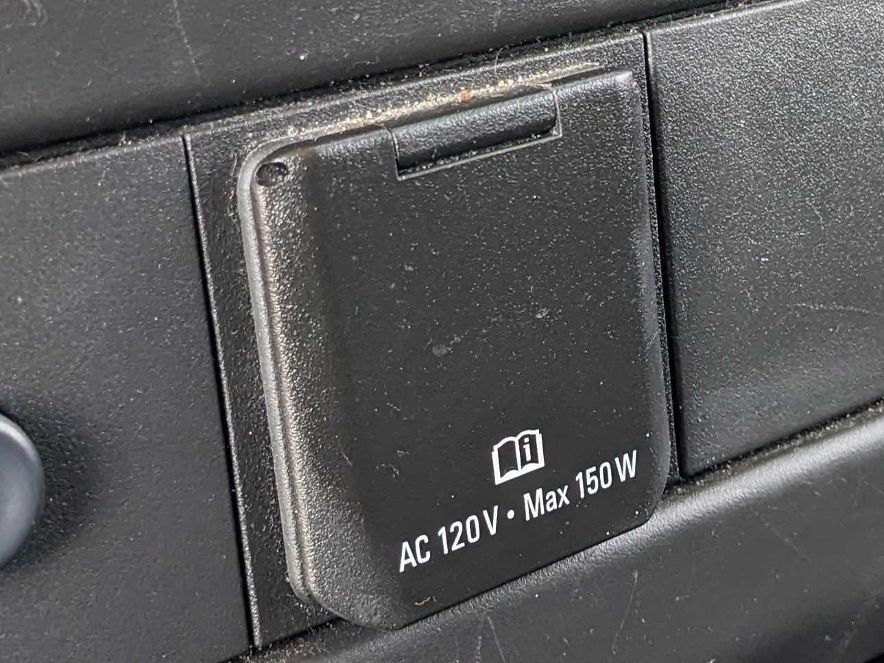 Used 2019 Chevrolet Express 2500 RWD image 29