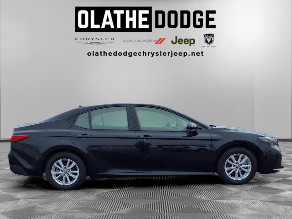 Used 2025 Toyota Camry LE image 26