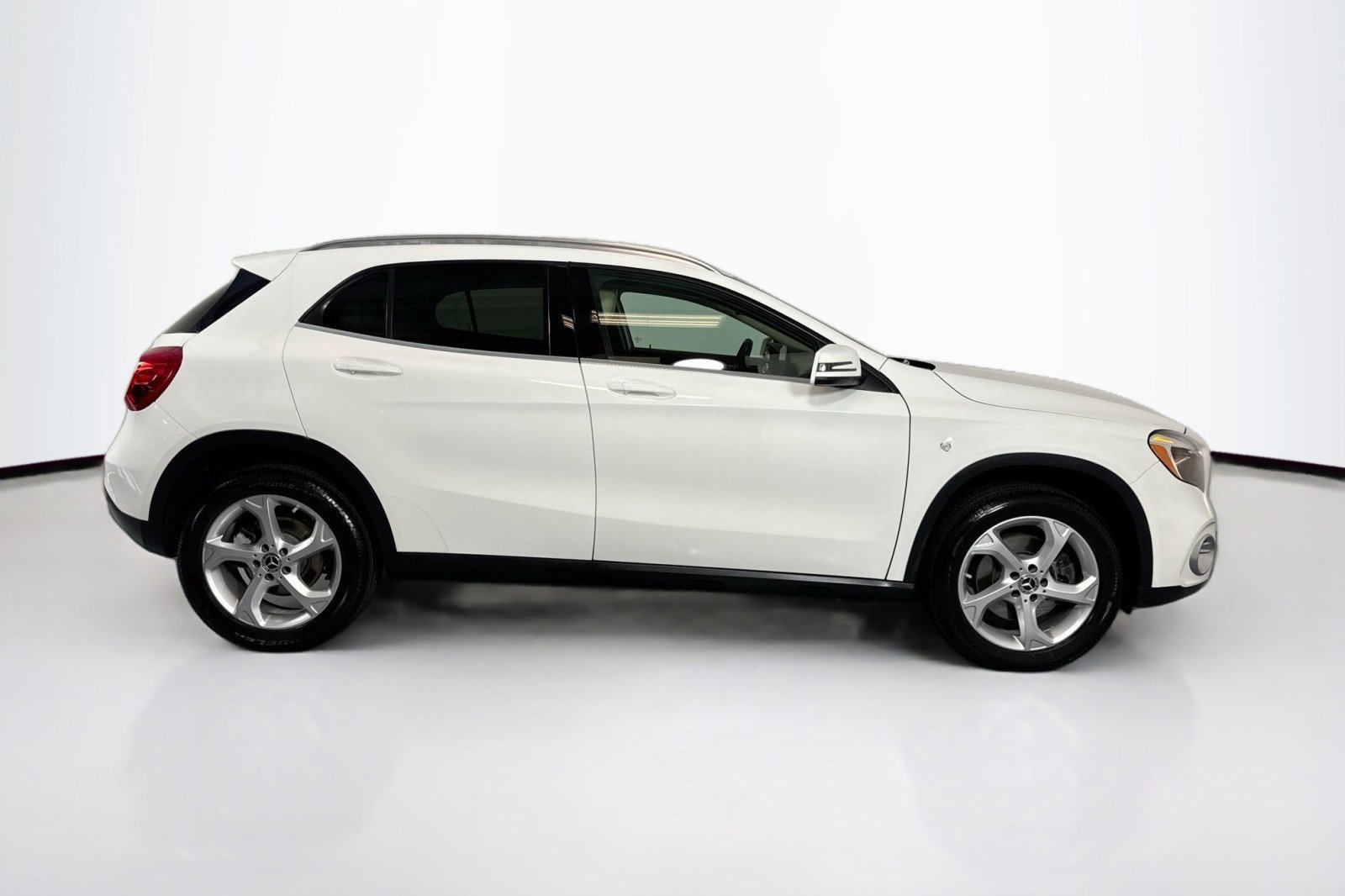 Used 2019 Mercedes-Benz GLA 250 GLA 250 4MATIC SUV w/ Convenience Package image 4