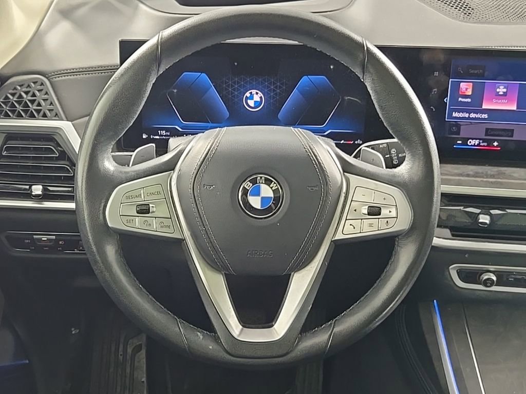 Used 2023 BMW X7 xDrive40i w/ Premium Package image 15