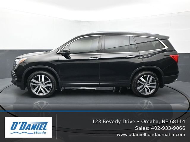 Used 2017 Honda Pilot Touring image 2