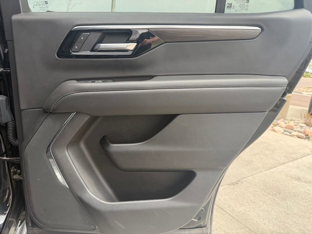 Used 2025 Chevrolet Tahoe LT AWD/4WD image 26