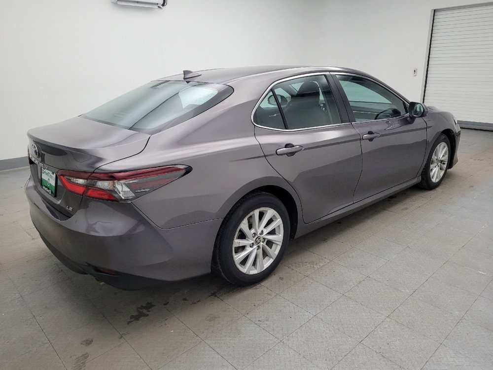 Used 2022 Toyota Camry LE image 10