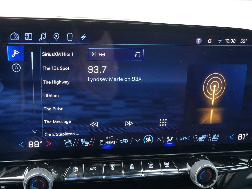 Used 2024 Chevrolet Blazer EV RS image 21