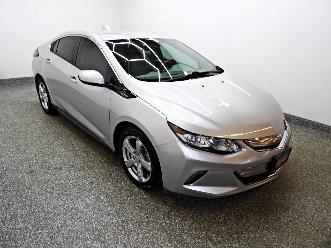 Used 2016 Chevrolet Volt LT w/ Comfort Package FWD image 3