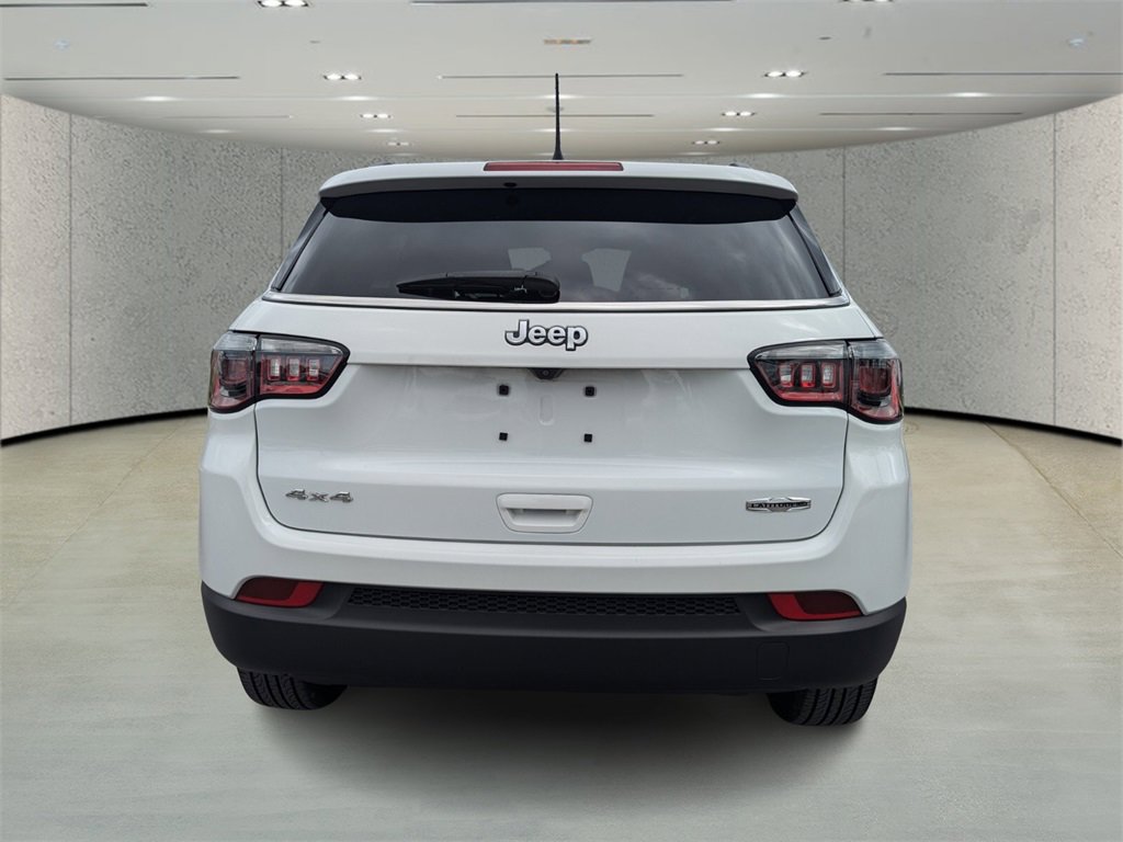 Certified 2024 Jeep Compass Latitude image 4