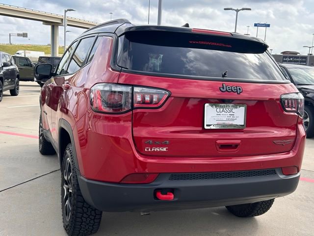 Used 2025 Jeep Compass Trailhawk AWD/4WD image 6