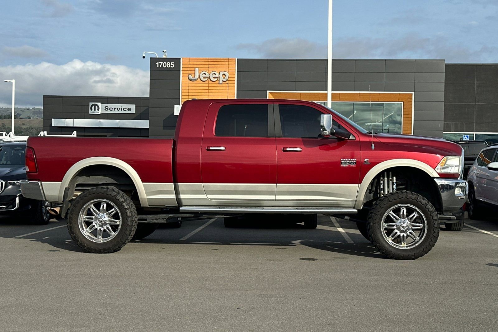 Used 2011 RAM 2500 Laramie w/ Protection Group image 3