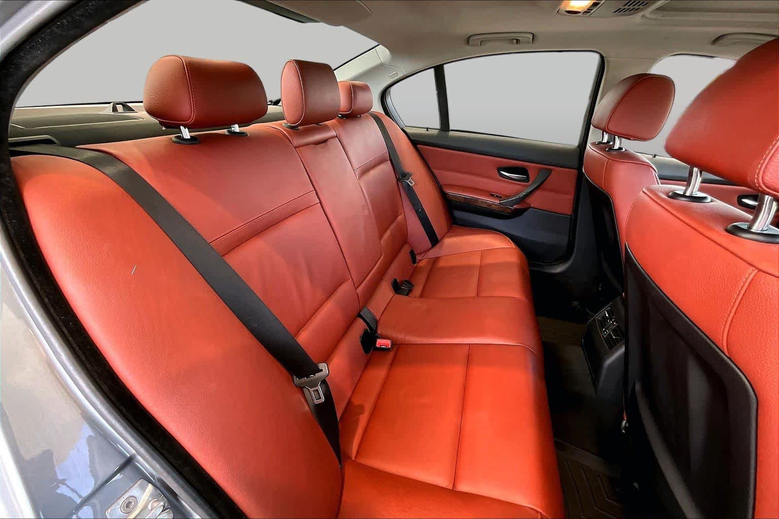 Used 2010 BMW 328i Sedan RWD image 21