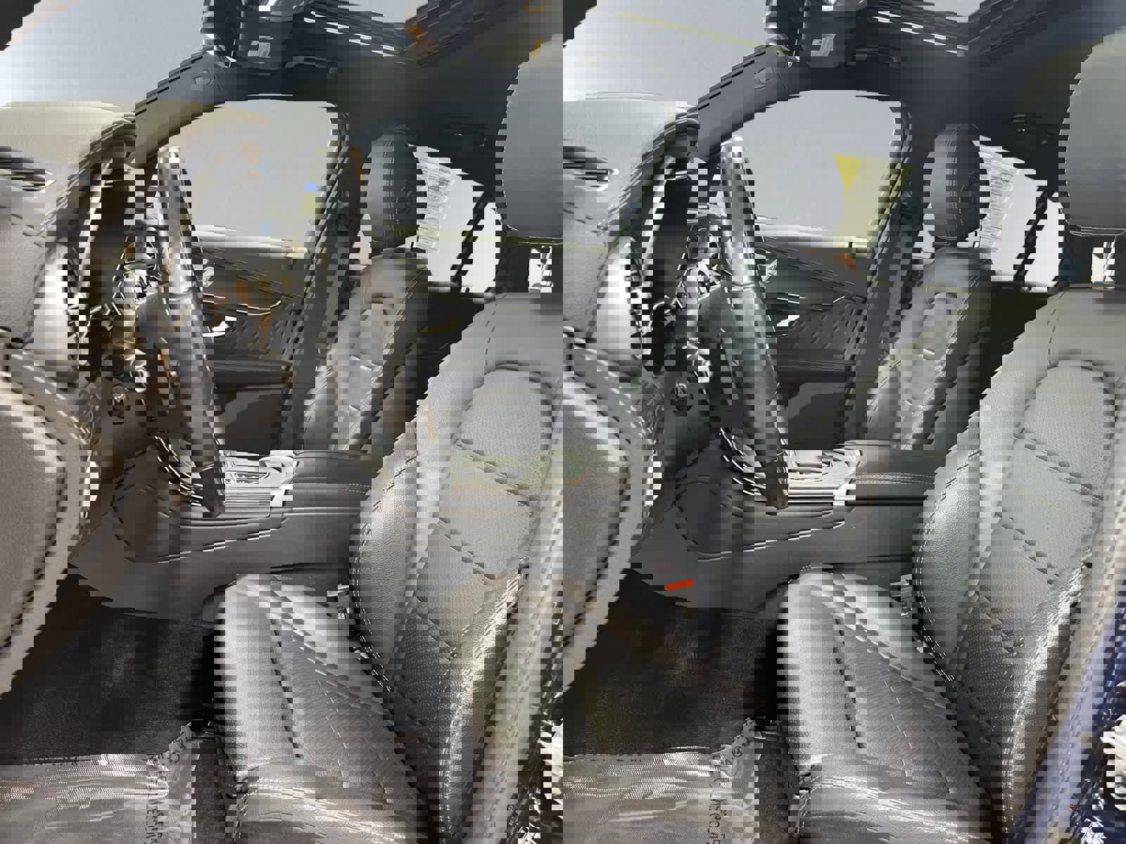 Used 2023 Mercedes-Benz GLC 300 4MATIC image 6