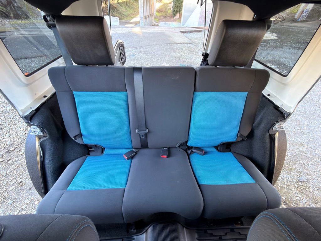 Used 2010 Jeep Wrangler Unlimited Islander image 45