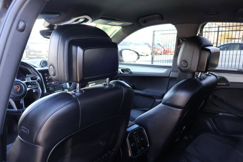 Used 2017 Porsche Macan GTS image 42
