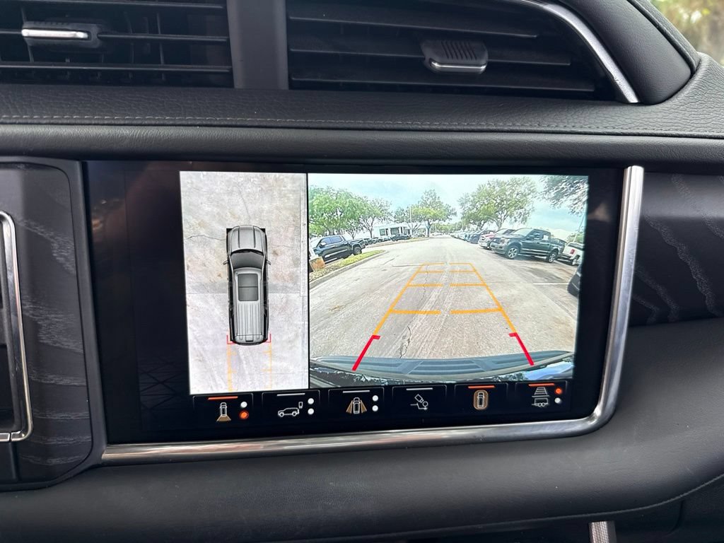 Used 2023 GMC Yukon Denali w/ Denali Reserve Package AWD/4WD image 37