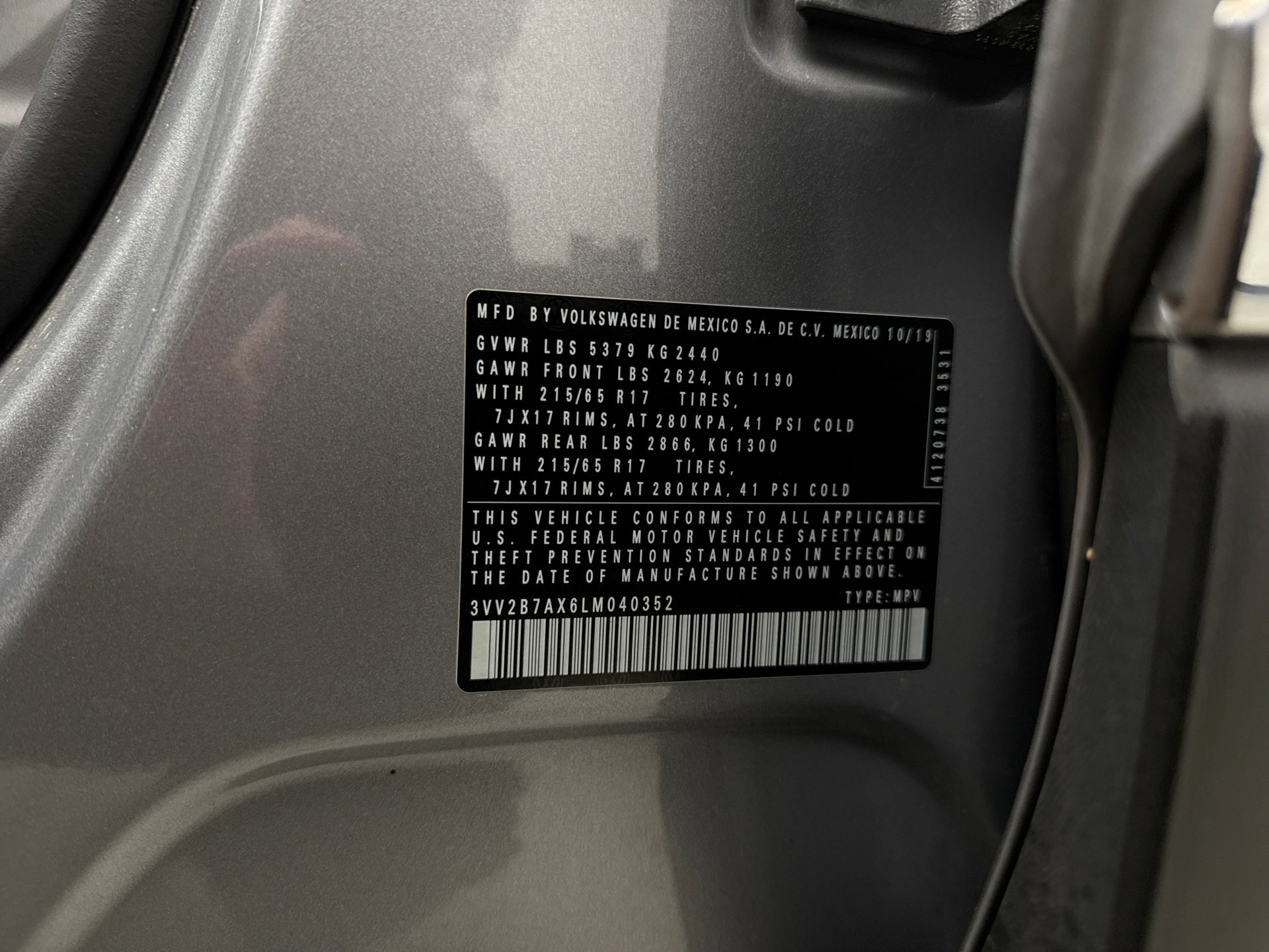 Used 2020 Volkswagen Tiguan SE w/ Panoramic Sunroof Package image 26