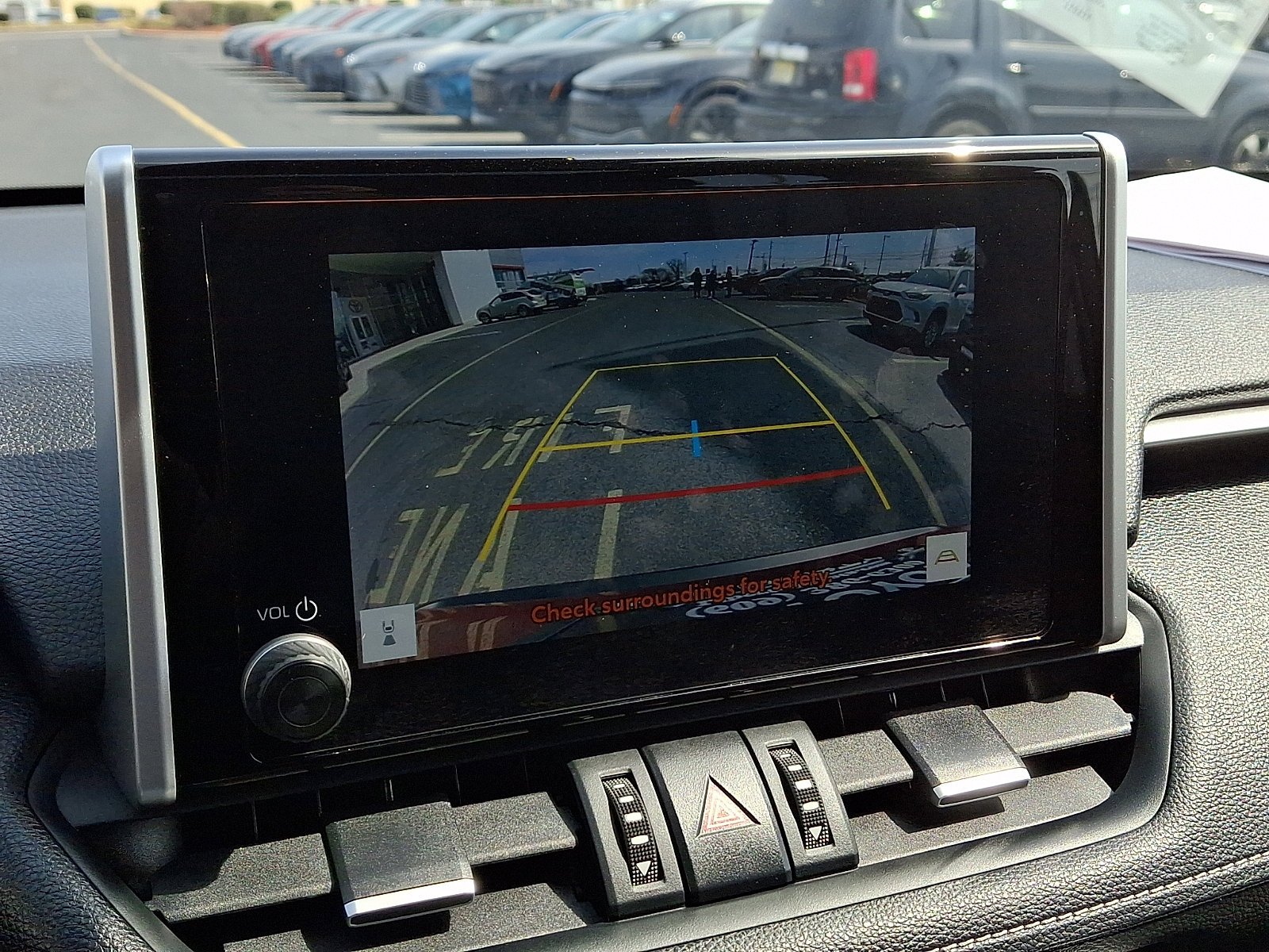 Used 2023 Toyota RAV4 XLE Premium image 18