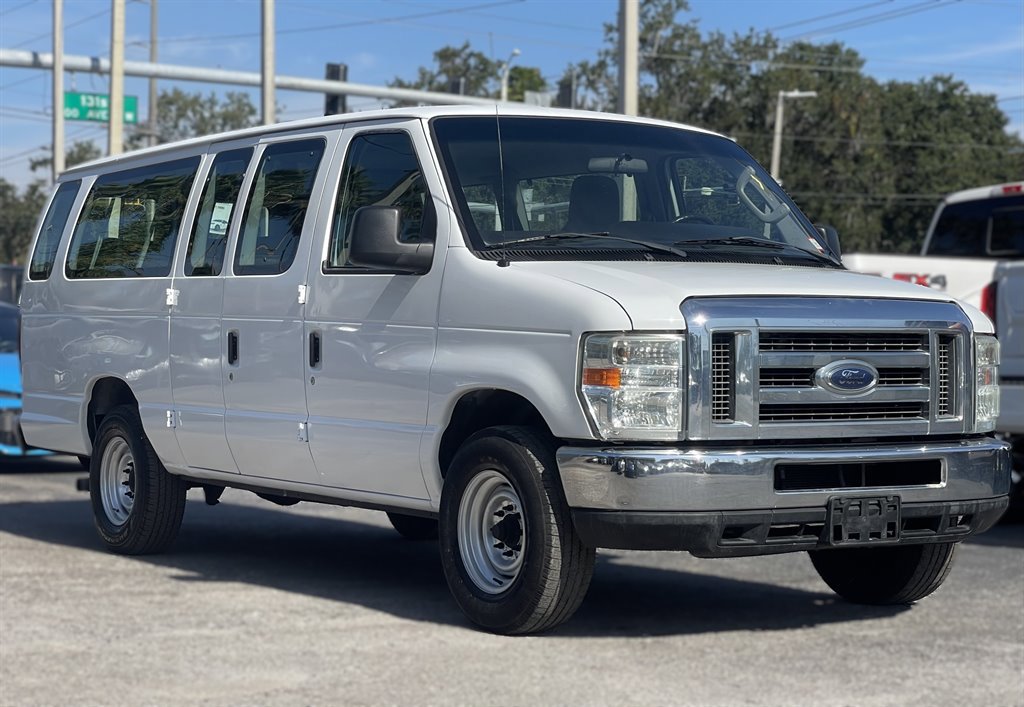 Used 2011 Ford E-350 and Econoline 350 XLT RWD image 15