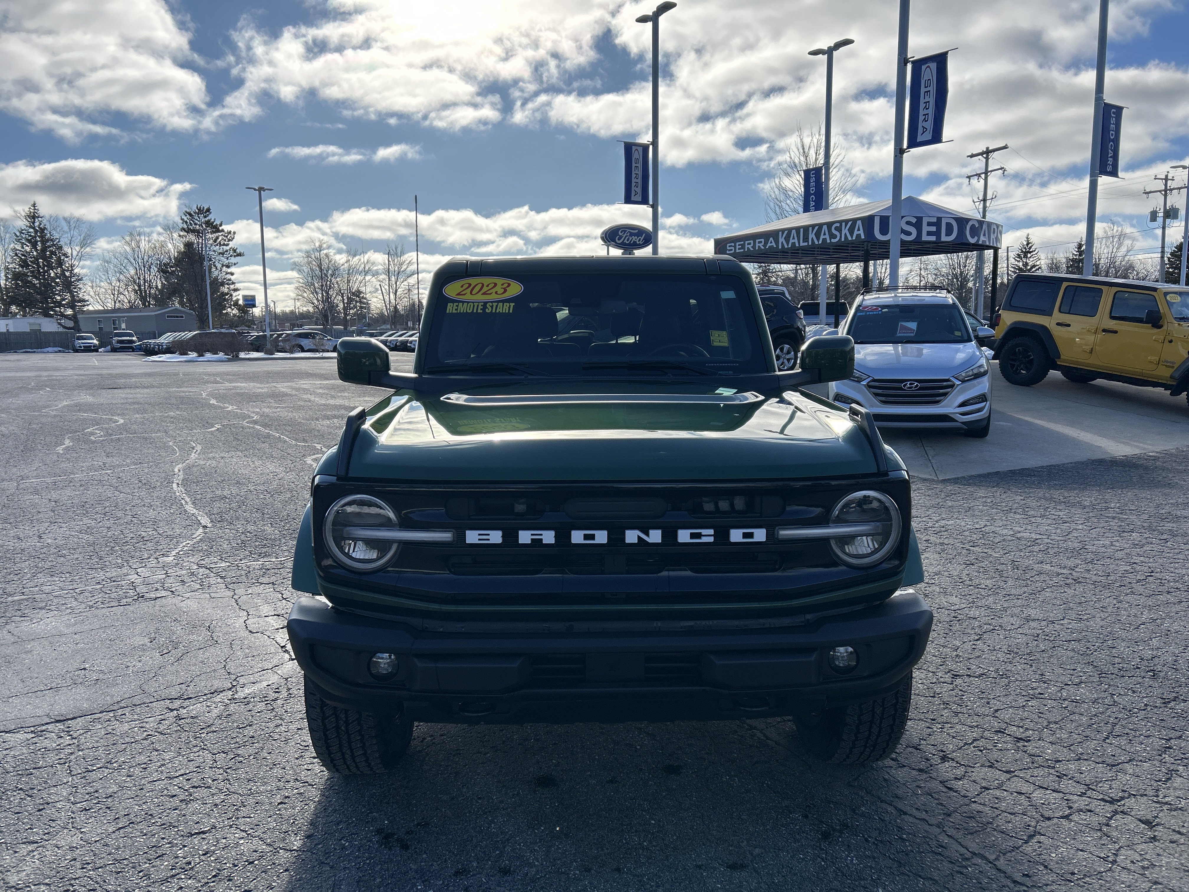 Used 2023 Ford Bronco Outer Banks image 8