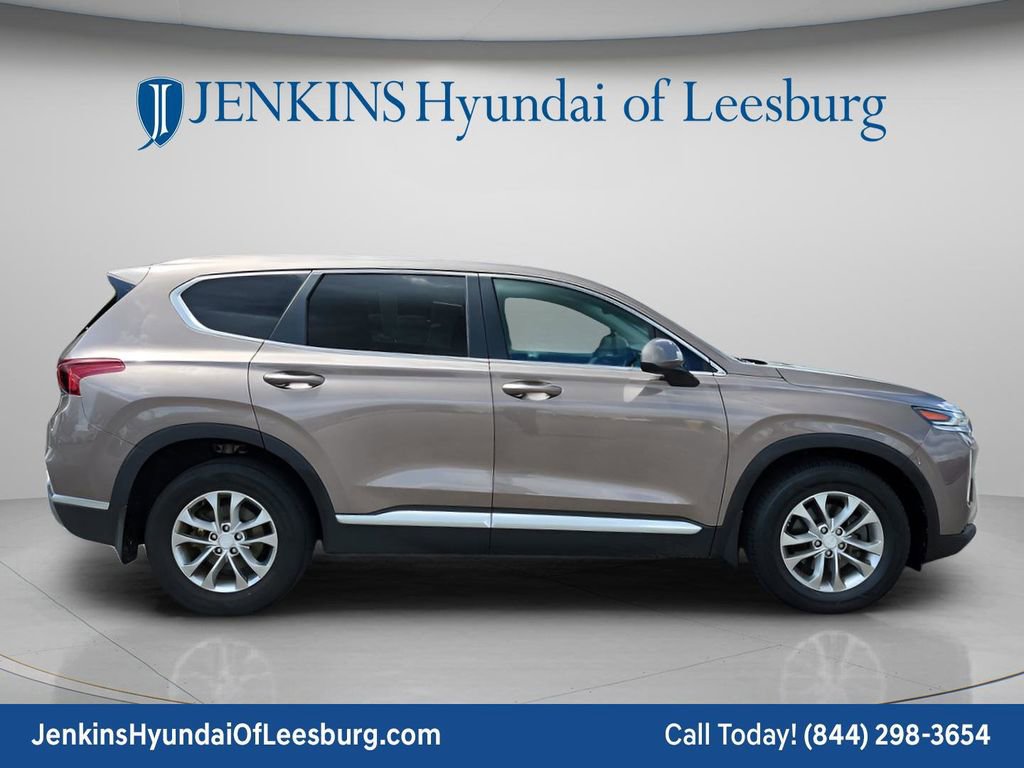 Used 2019 Hyundai Santa Fe SE FWD image 3