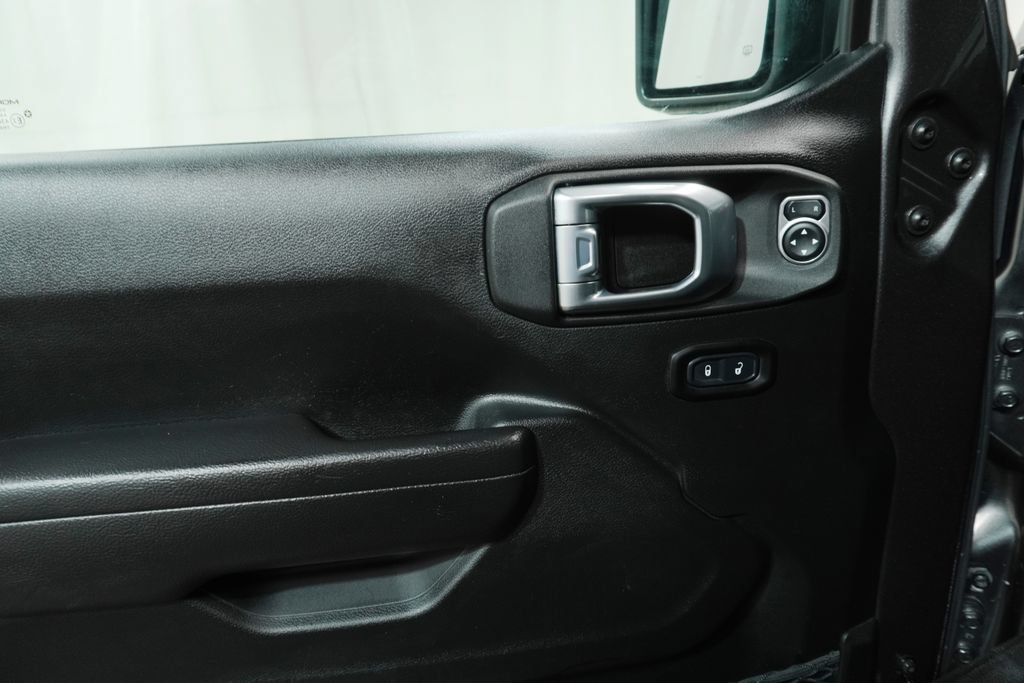 Used 2022 Jeep Gladiator Mojave w/ LED Lighting Group AWD/4WD image 22