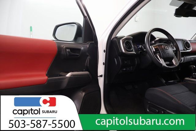 Used 2023 Toyota Tacoma SR5 RWD image 9