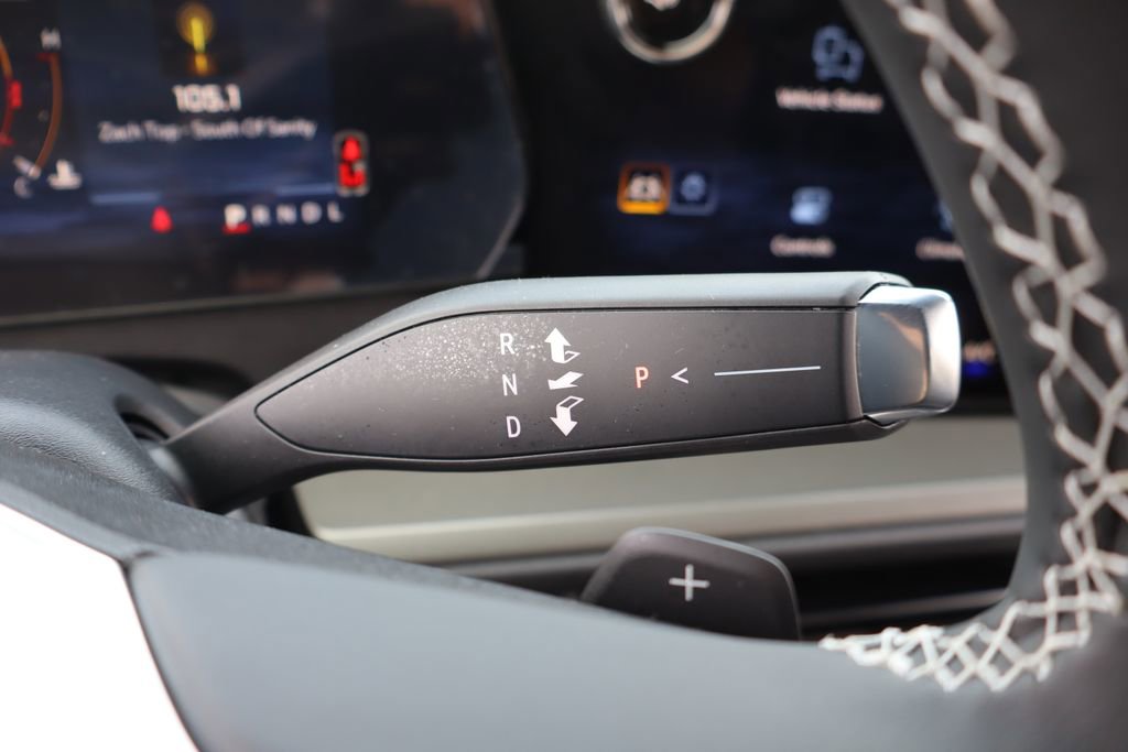 Used 2026 Chevrolet Traverse LT w/ Driver Confidence Package image 9