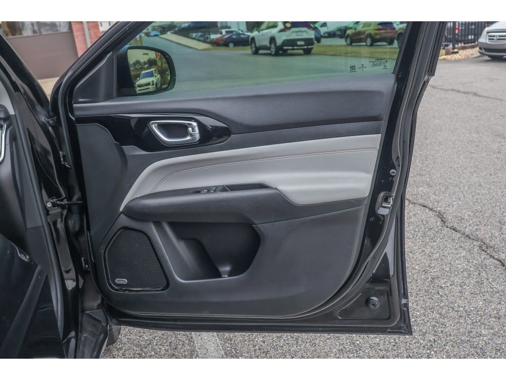 Used 2022 Jeep Compass Limited w/ Sun and Sound Group image 15