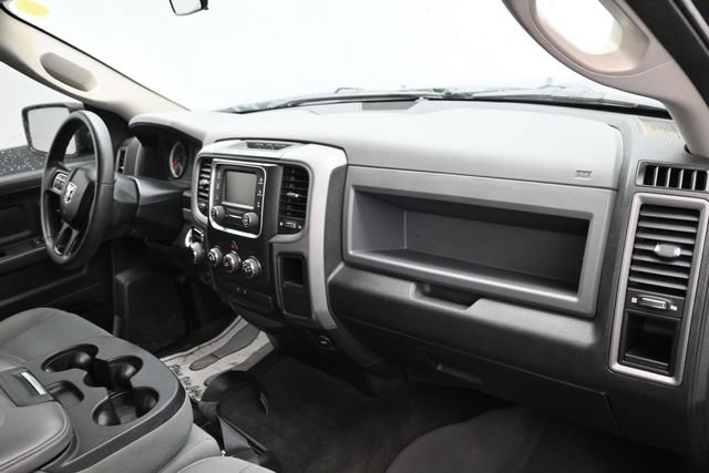 Used 2017 RAM 1500 ST w/ SXT Appearance Group AWD/4WD image 8