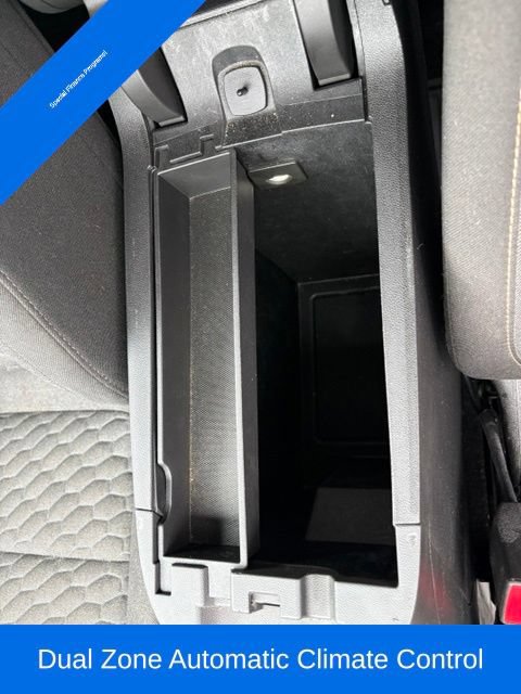 Used 2021 Chevrolet Equinox LT FWD image 24