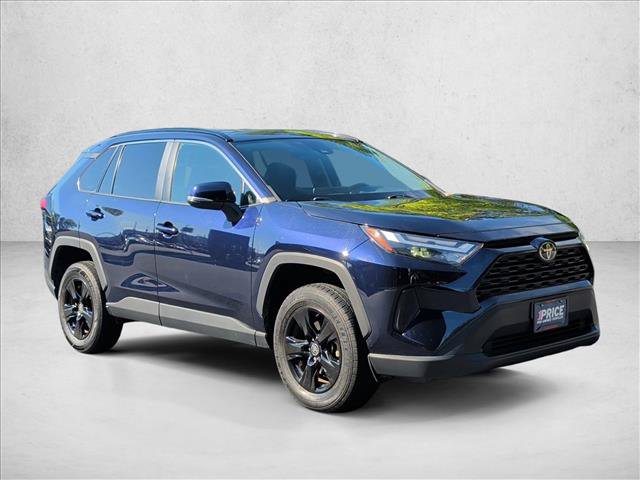 Used 2022 Toyota RAV4 XLE AWD/4WD video 3