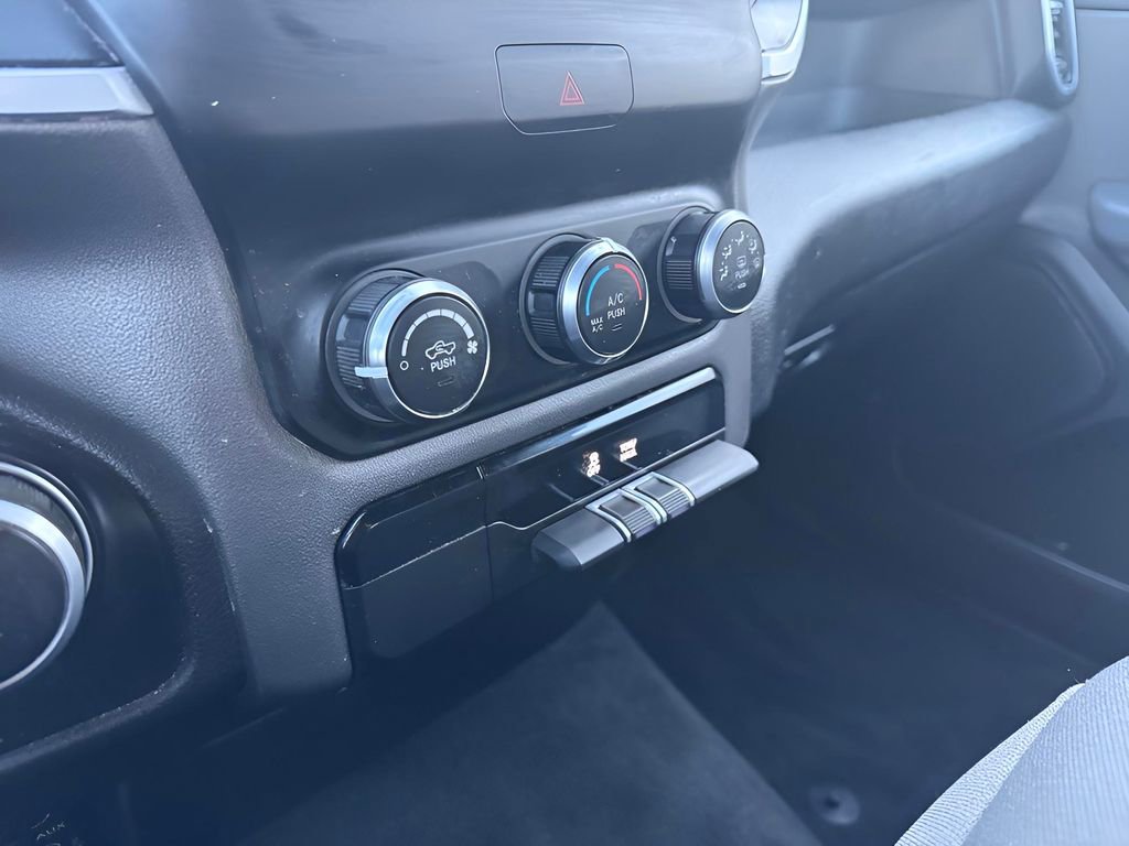 Used 2022 RAM 1500 Big Horn image 23