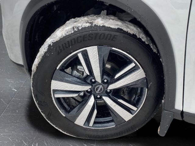 Used 2025 Nissan Rogue SL image 33