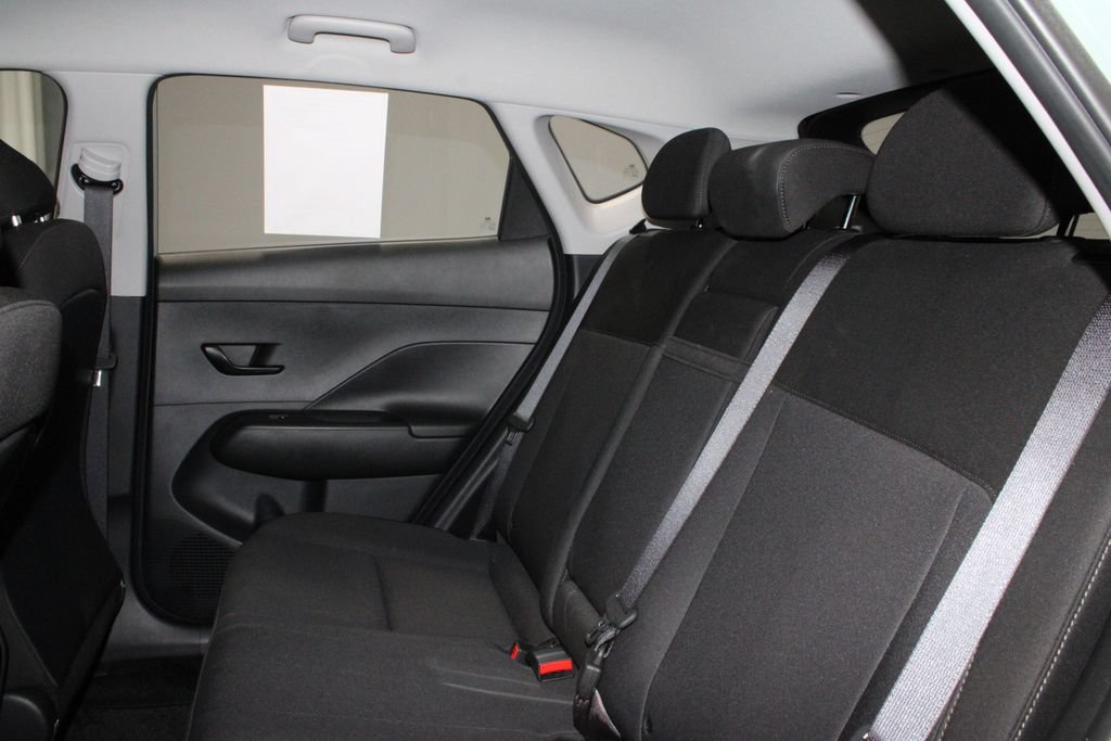 Used 2024 Hyundai Kona SE AWD/4WD image 20