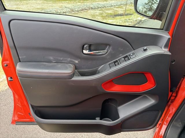 Used 2025 Nissan Frontier PRO-4X w/ Interior Protection Package image 18