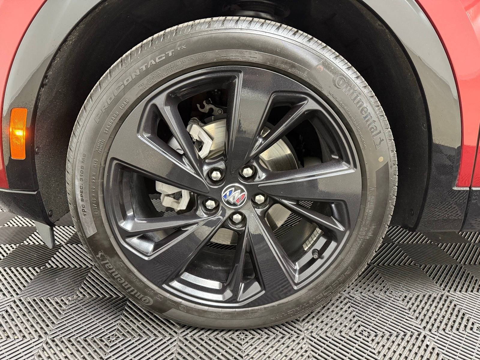 Used 2023 Buick Envision Preferred image 9