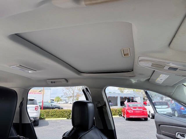 Used 2010 GMC Terrain SLT image 16