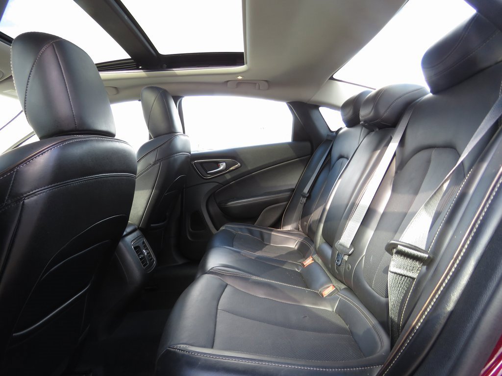 Used 2015 Chrysler 200 C w/ Navigation & Sound Group I image 19