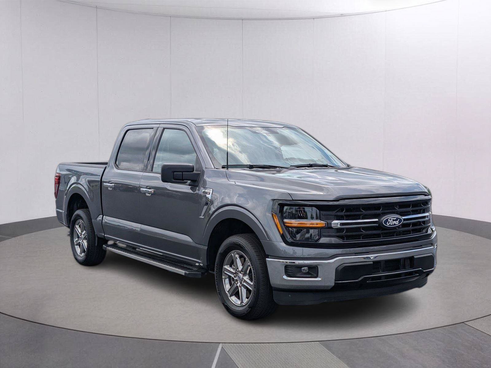Used 2025 Ford F150 XLT w/ Equipment Group 301A Standard RWD image 9