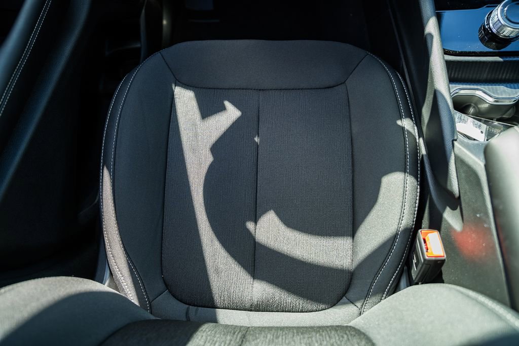 New 2025 Jeep Grand Cherokee Laredo X w/ Luxury Tech Group I image 29