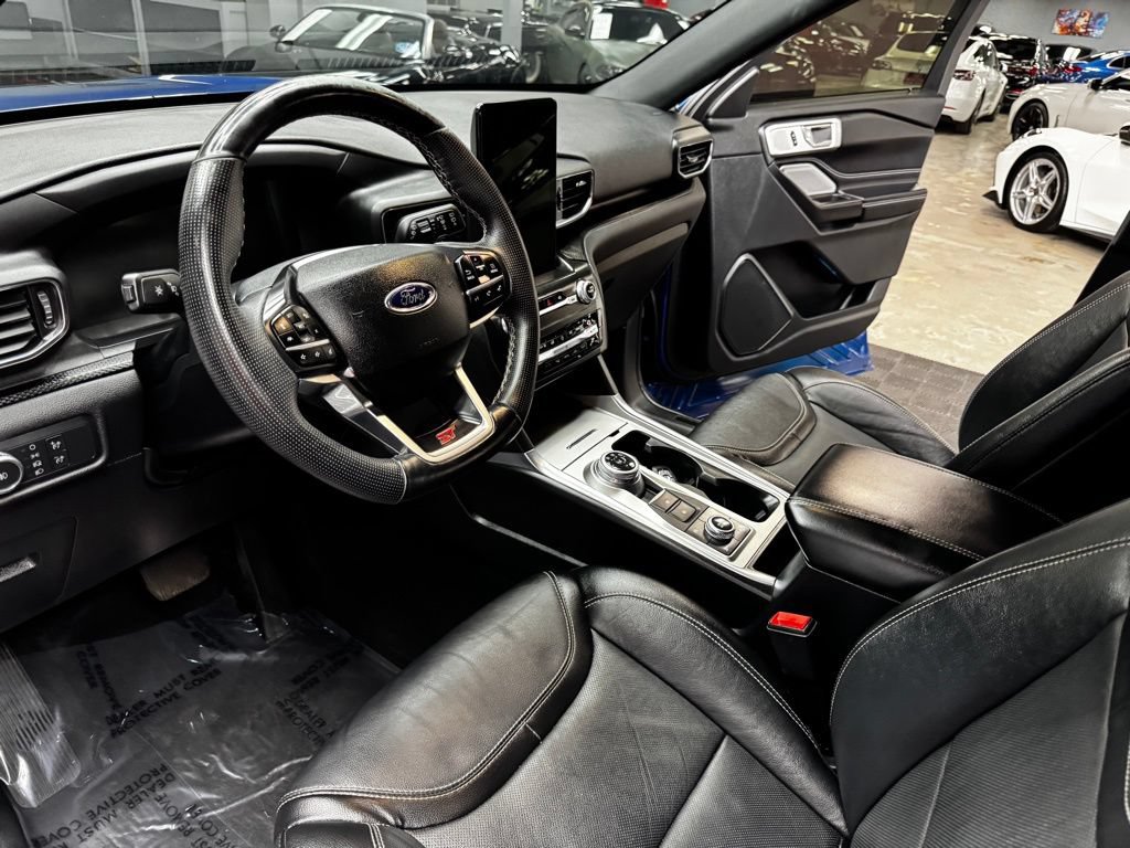 Used 2020 Ford Explorer ST w/ ST High-Performance Pack AWD/4WD image 32