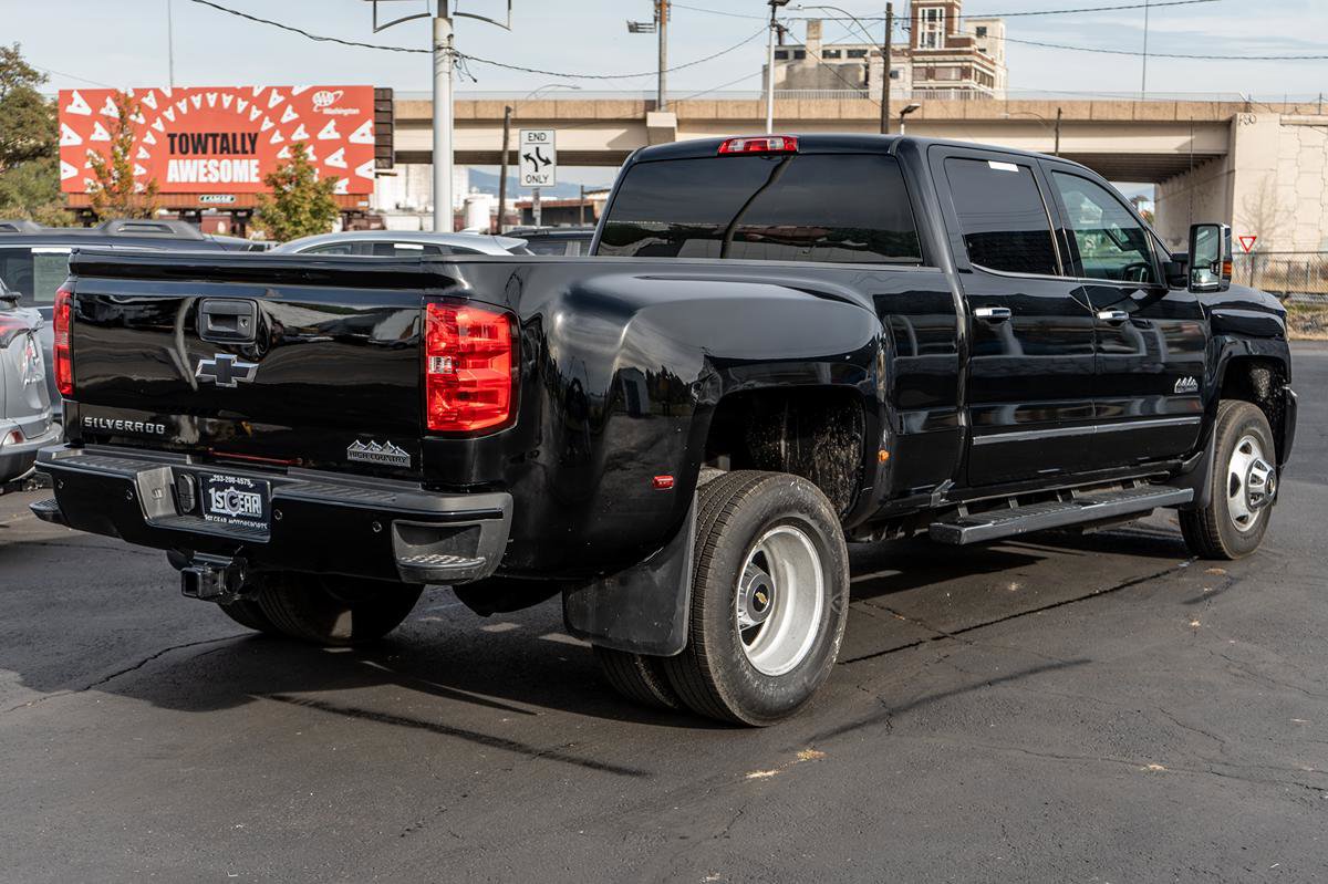 Used 2019 Chevrolet Silverado 3500 High Country image 9