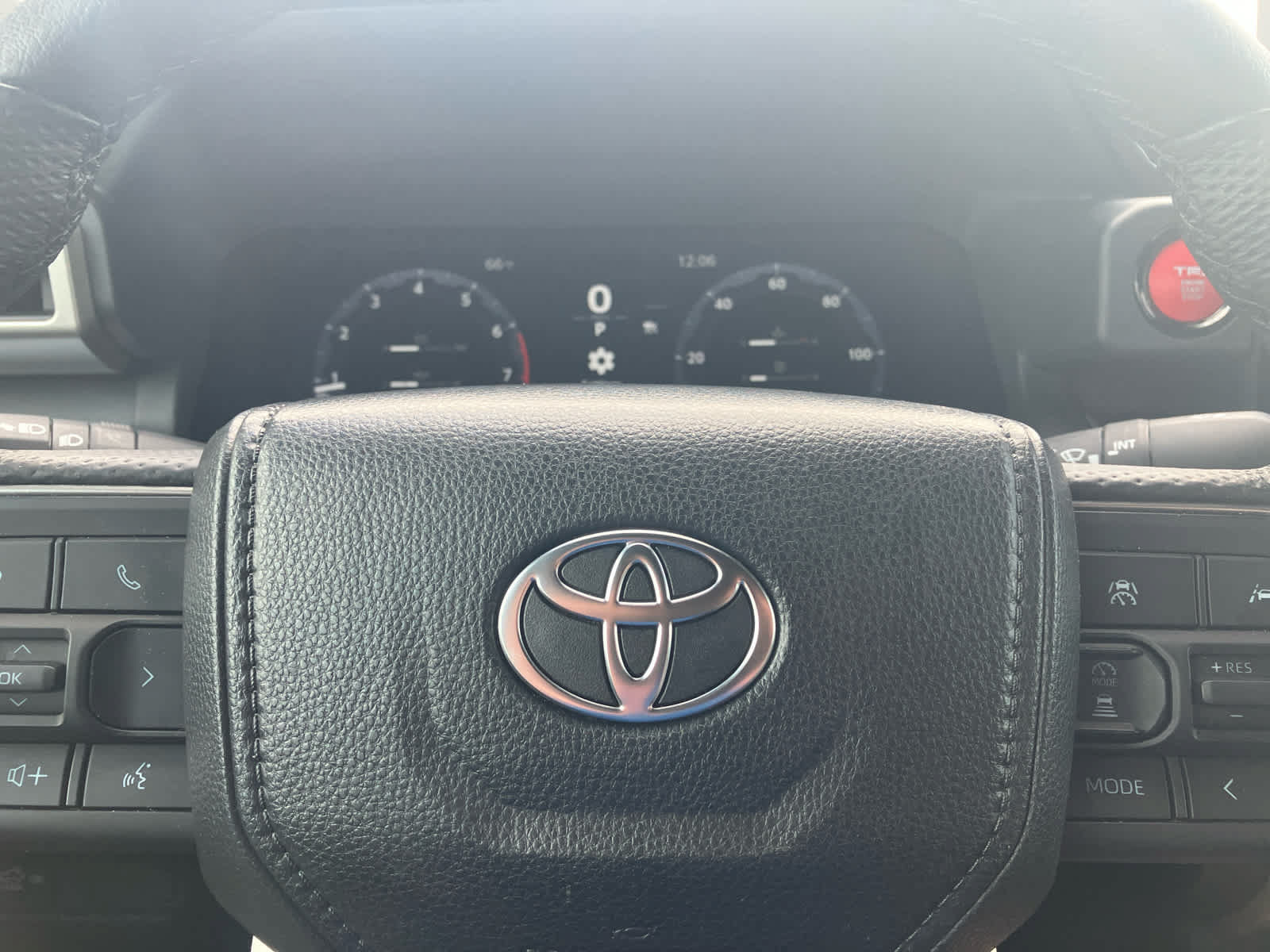 Certified 2024 Toyota Tacoma TRD Off-Road AWD/4WD image 16
