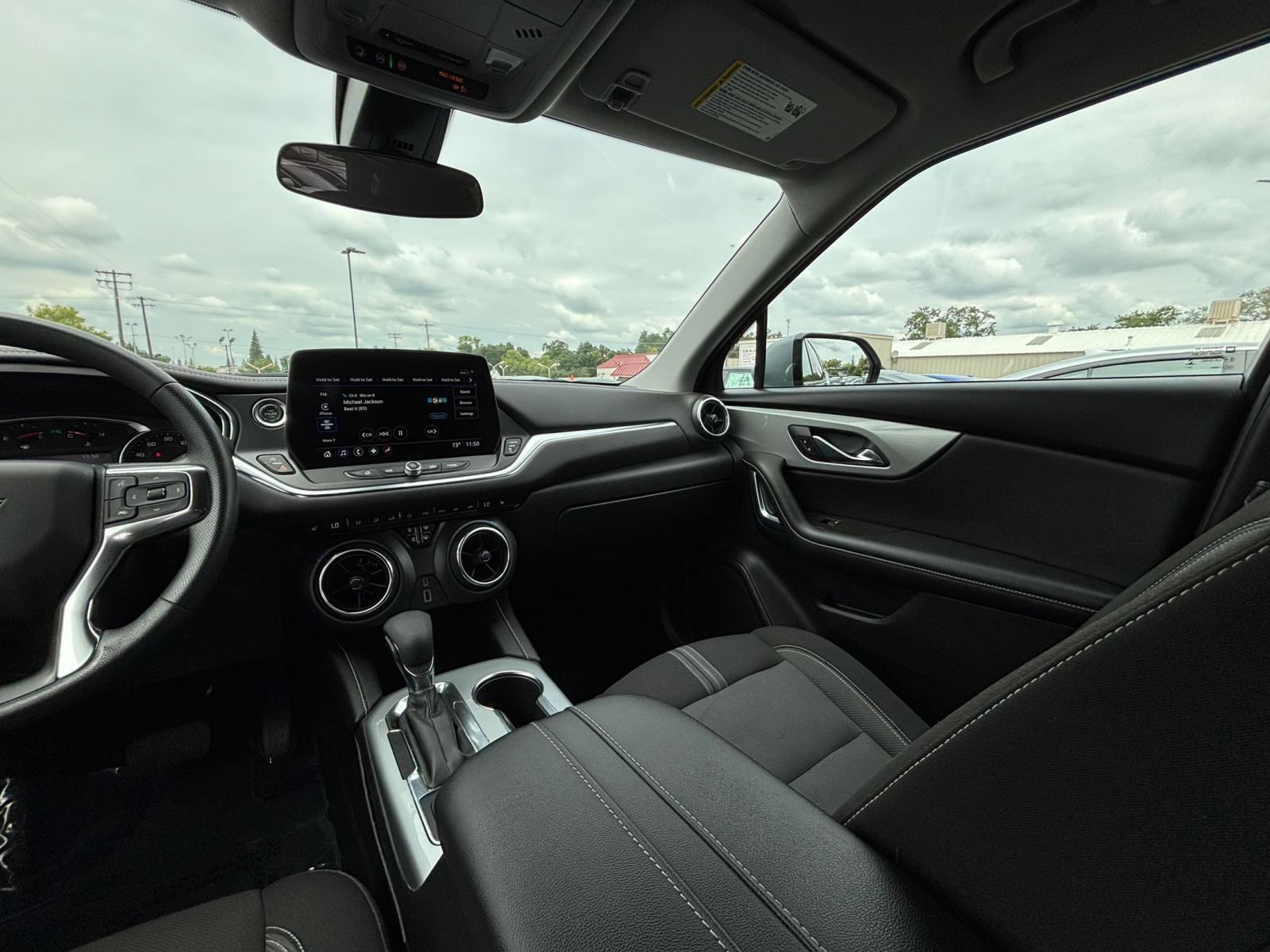 Used 2025 Chevrolet Blazer LT FWD image 36