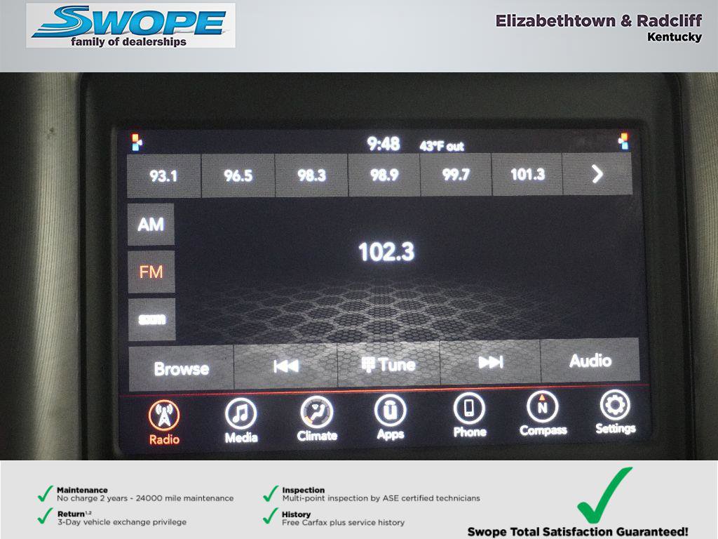 Used 2022 Dodge Charger SXT w/ Blacktop Package image 22