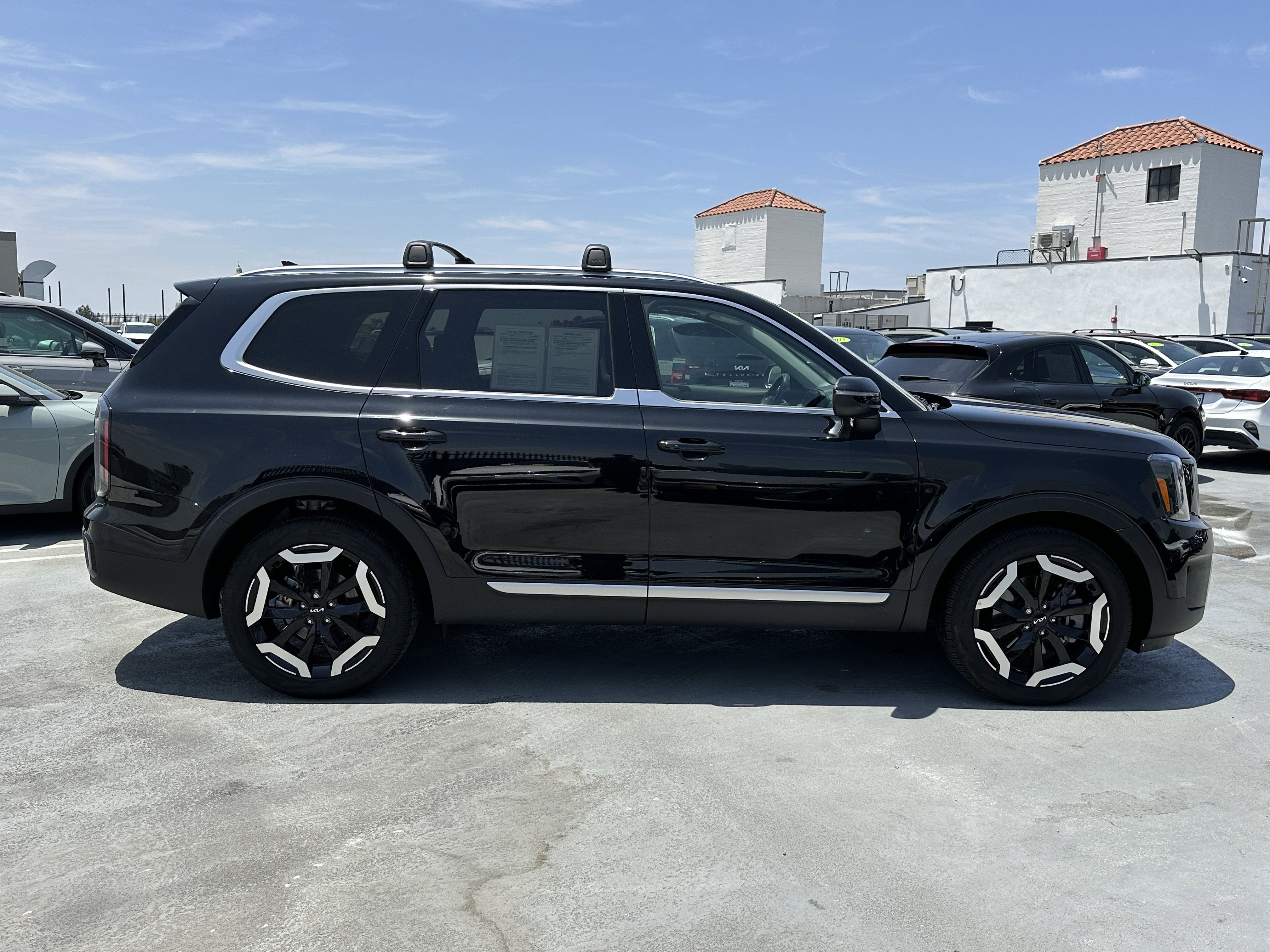 Certified 2025 Kia Telluride EX FWD image 9
